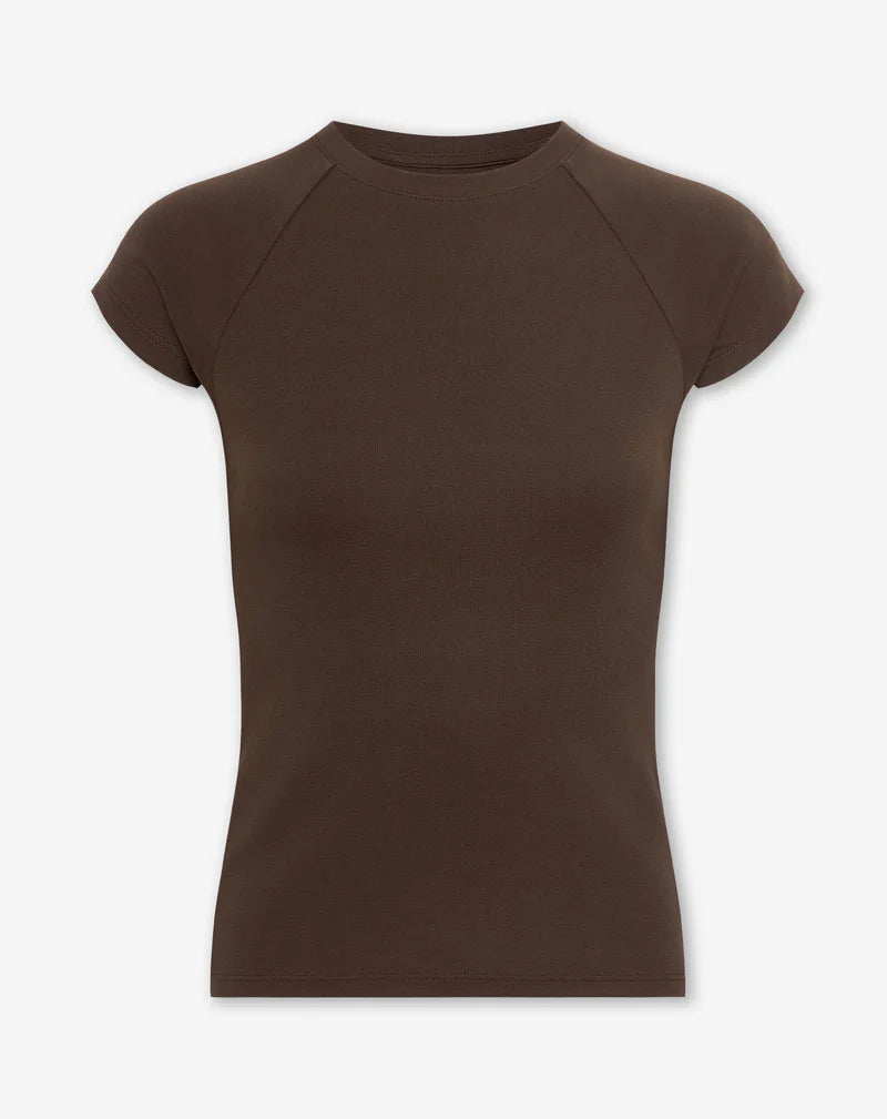 Sofía - Camiseta Marrón Básica